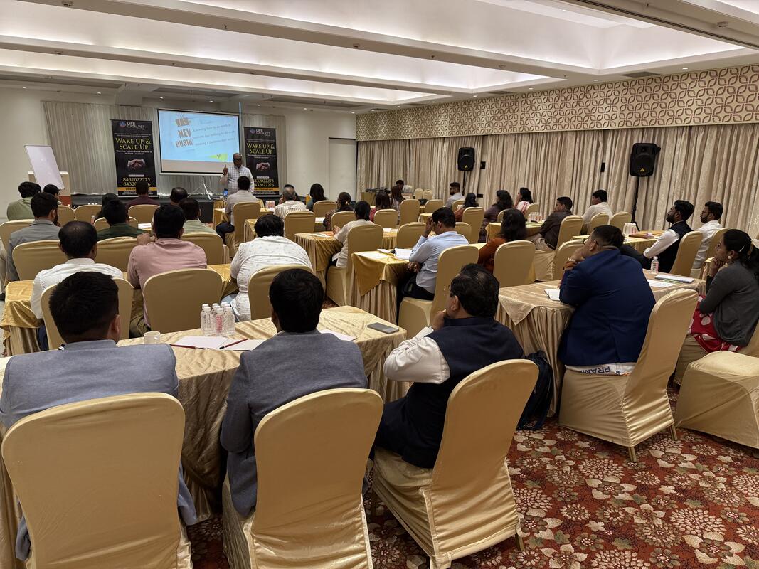 Business excellence program session in progress