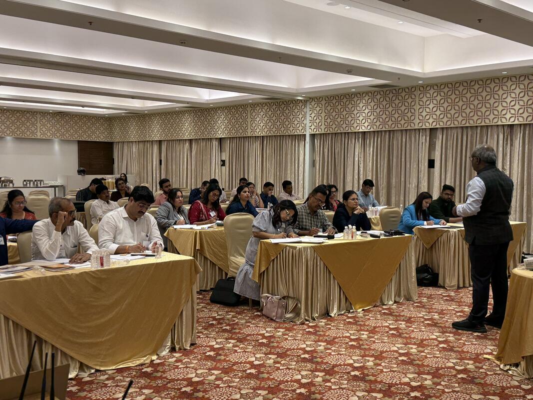 Mr. Atul Thakur guiding entrepreneurs through business concepts